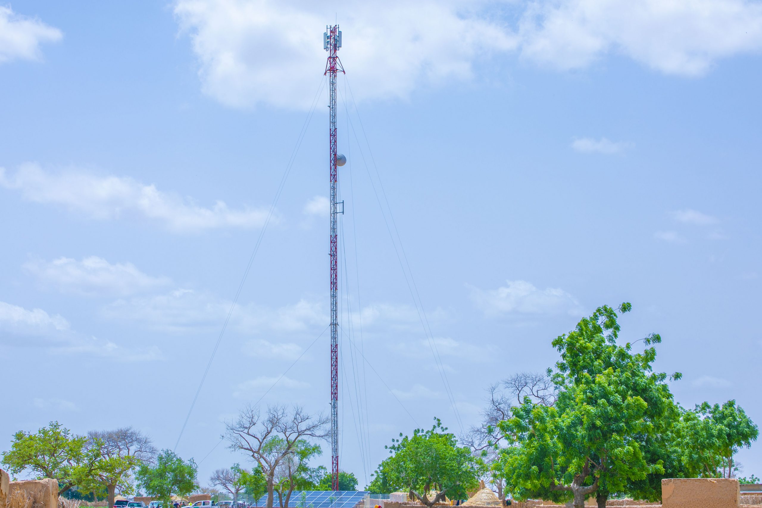 Lire la suite à propos de l’article Fin de la visite terrain du Directeur Général de Niger Télécoms dans la région de Maradi